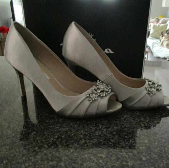 Nina Shoes - Silver Nina heel